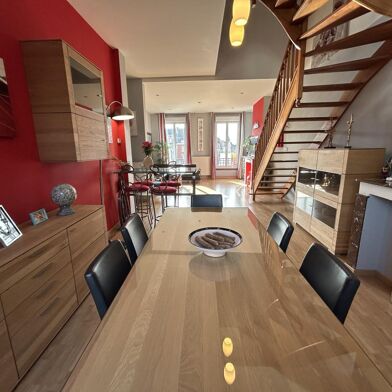 Appartement 4 pièces 225300 €