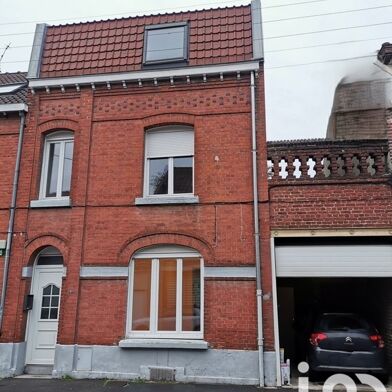 Maison 7 pièces 900 €