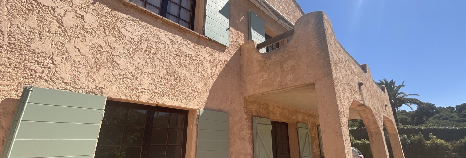 Maison 9 Pièces 214 m² à vendre à Six-Fours-les-Plages (83140)