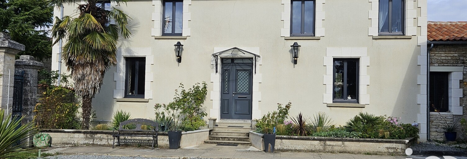 Maison 9 Pièces 225 m² à vendre à Bessé (16140)