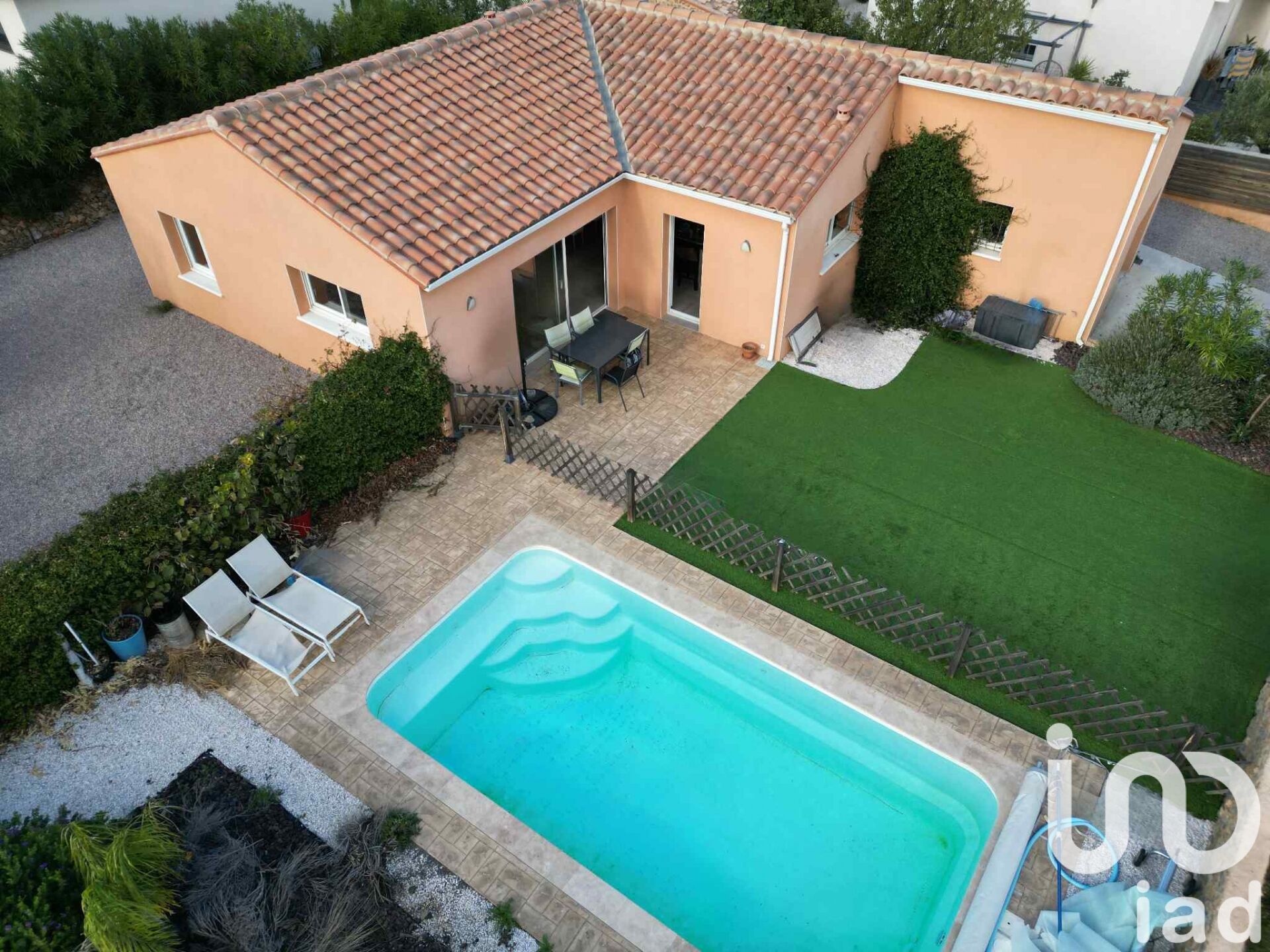 Opoul-Perillos - 112m² - 4p. - 3ch.