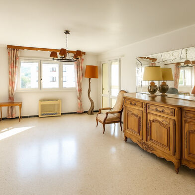 Appartement 4 pièces 218000 €