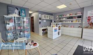 Commerce  70 m² à vendre à Puiseaux (45390)