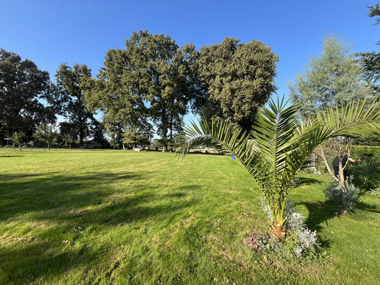 SUD DE TARBES - Environnement privilegié calme et verdoyant — photo 1