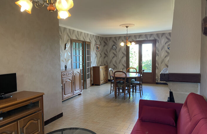 LA JARRIE — photo 4