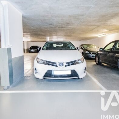 Garage  25000 €