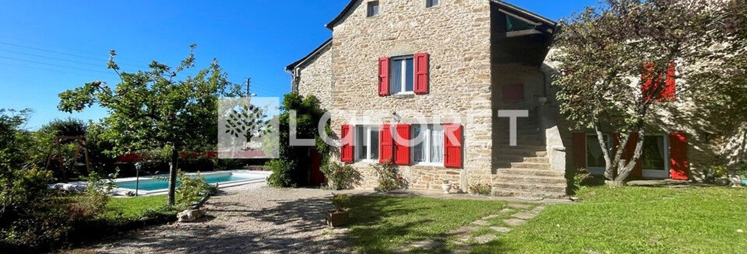 Maison 10 Pièces 250 m² à vendre à Sauveterre-de-Rouergue (12800)