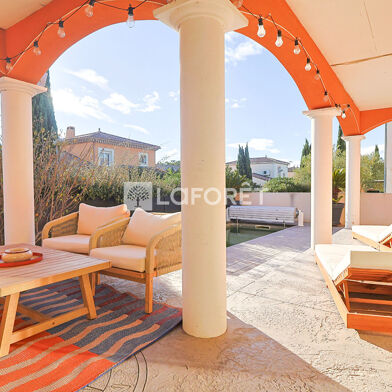 Maison 5 pièces 599000 €