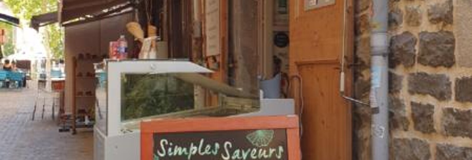 Commerce  35 m² à vendre à Les Vans (07140)