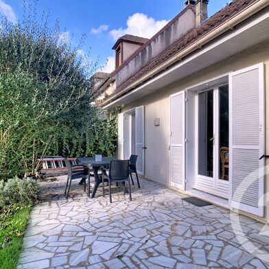 Maison 7 pièces 452200 €