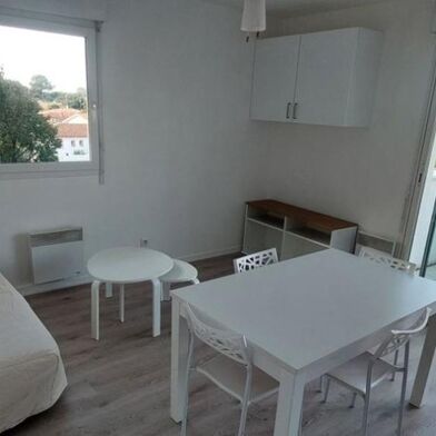 Appartement 3 pièces 880 €
