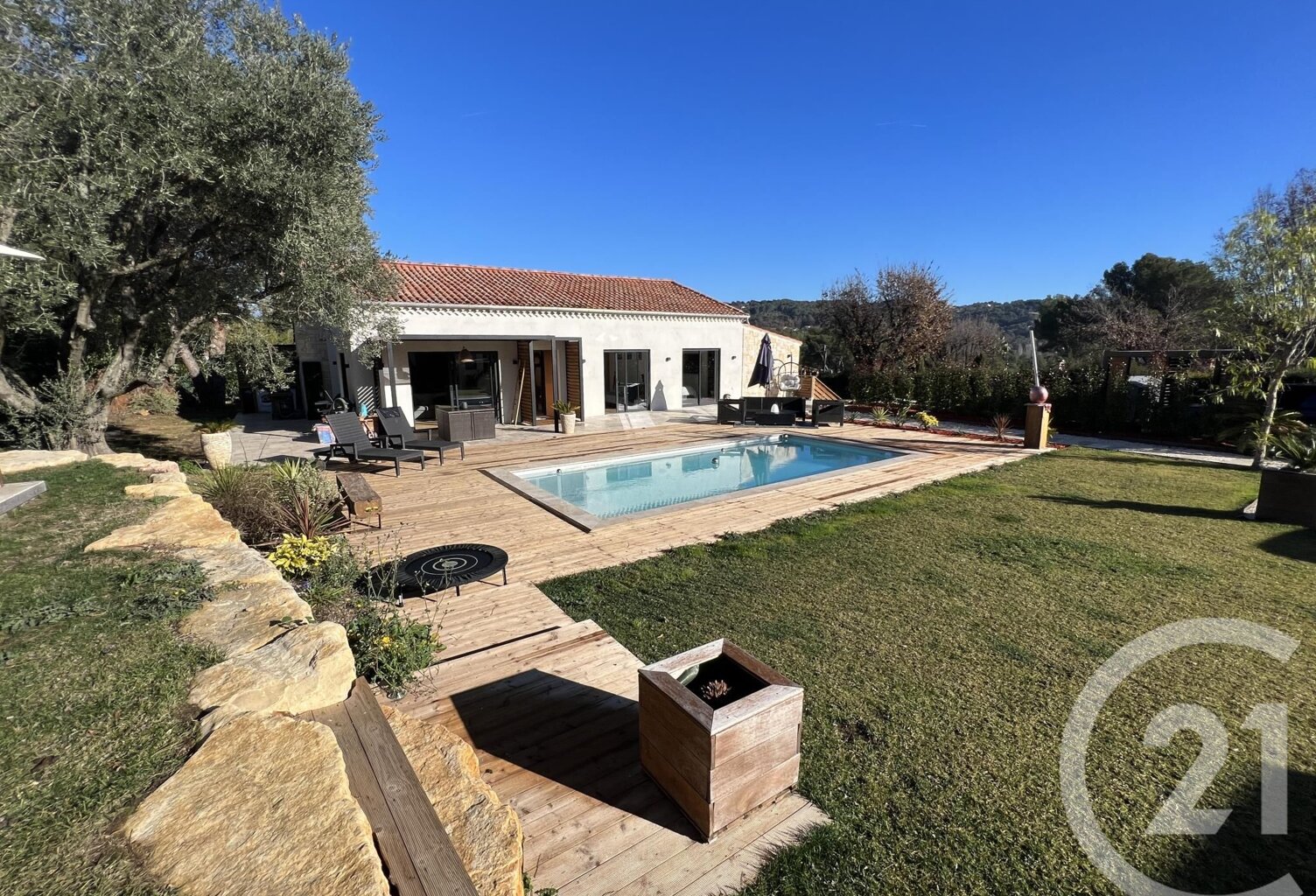 Vente maison 5 pièces 125 m² Mougins (06250) — photo 1