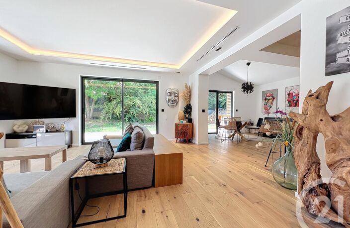 Vente maison 5 pièces 125 m² Mougins (06250) — photo 4