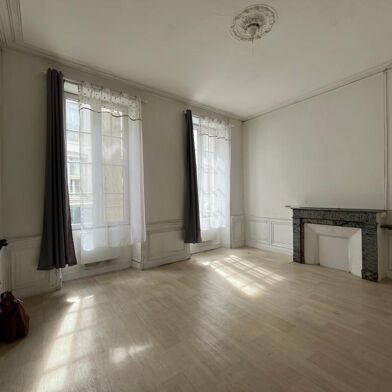 Immeuble  808500 €