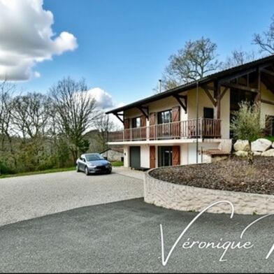 Maison 6 pièces 599000 €