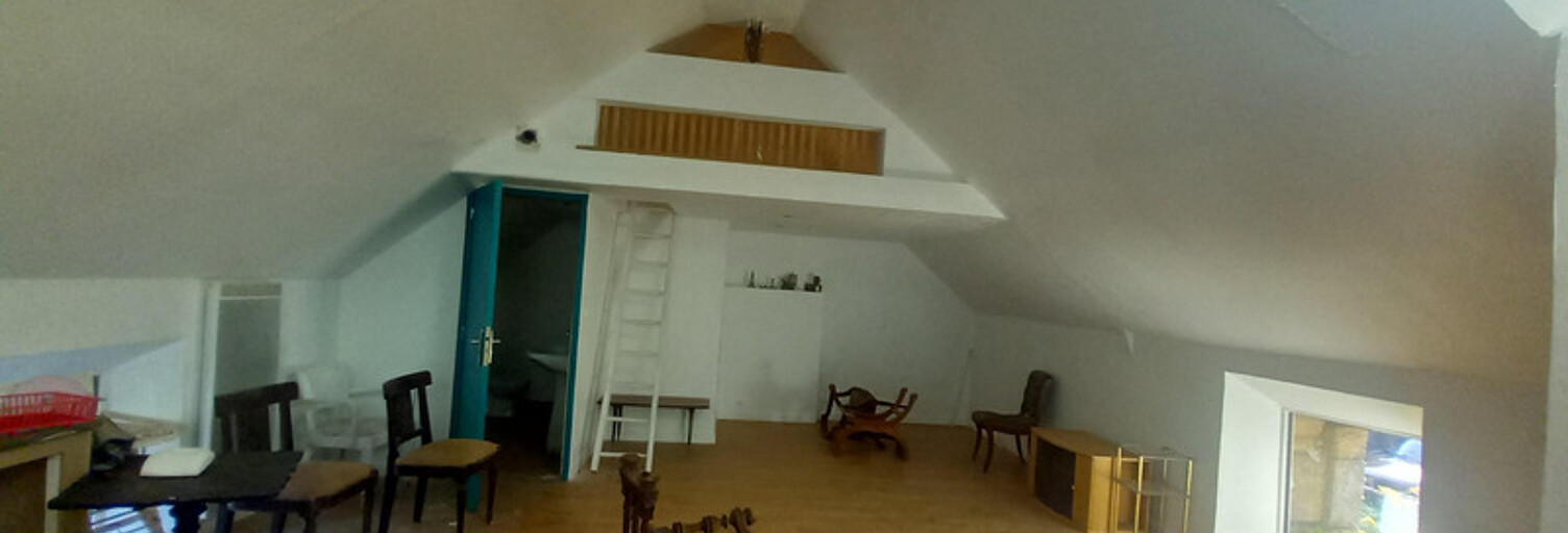 Immeuble  60 m² à vendre à Saint-Jean-la-Poterie (56350)