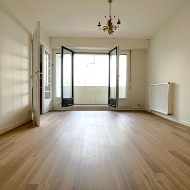 Appartement 3 pièces 980 €