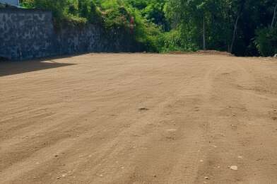 Terrain  210000 €