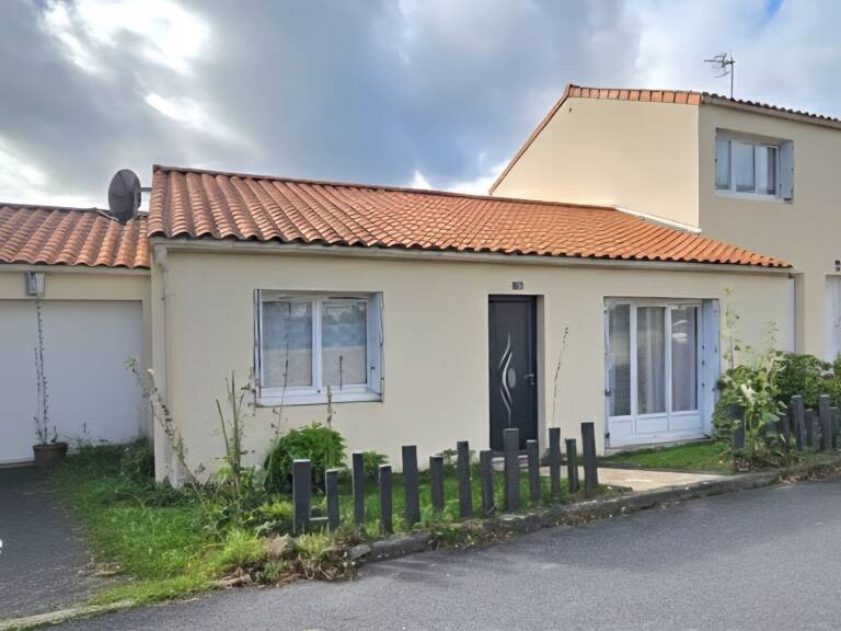 Maison à Sèvremont – Plain-pied rénové, 2 chambres, jardin et garage — photo 1