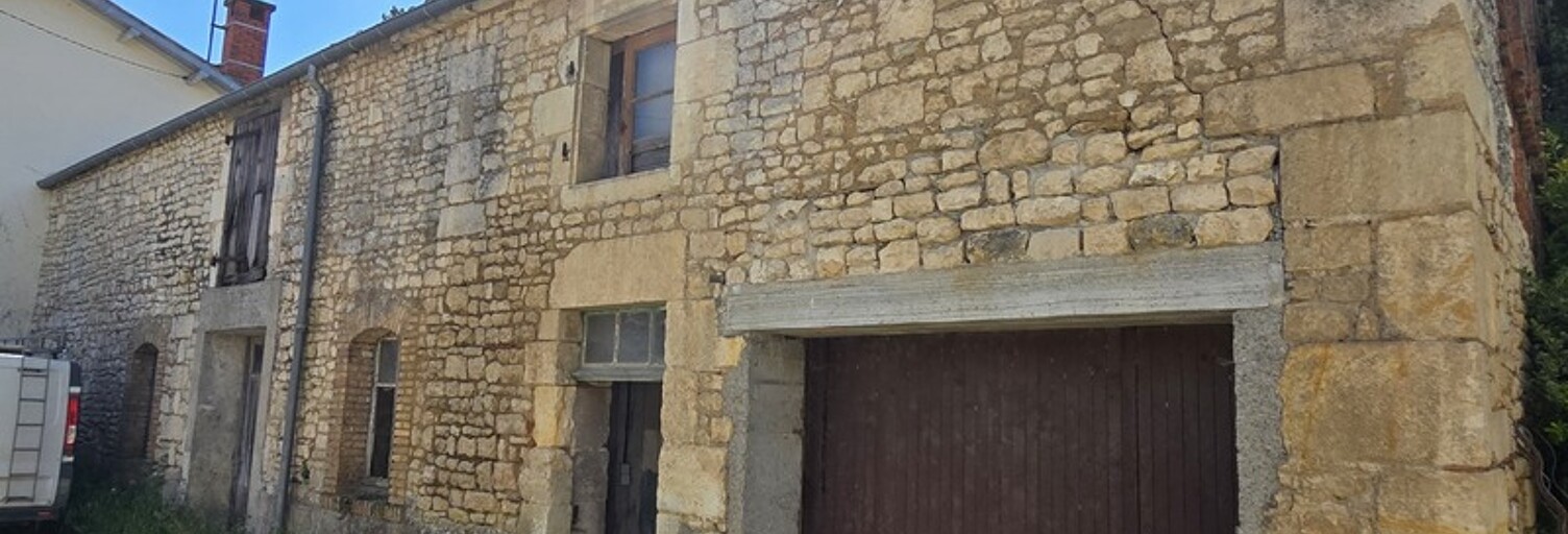 Immeuble  200 m² à vendre à Fontenay-le-Comte (85200)