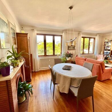 Appartement 4 pièces 264000 €