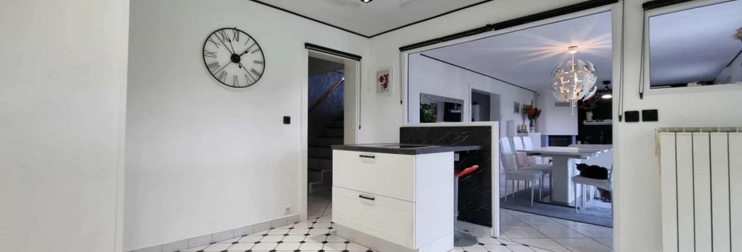 Maison 7 Pièces 200 m² à vendre à Saint-Jean-de-Bassel (57930)