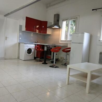 Appartement 1 pièces 860 €