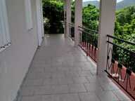 Appartement T4 BIS  à Louer, Vue mer, proche centre ville, écoles et transports en commun — photo 2