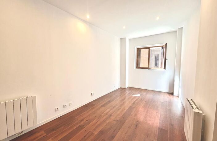 T2 39m2 - Les Carmes — photo 3