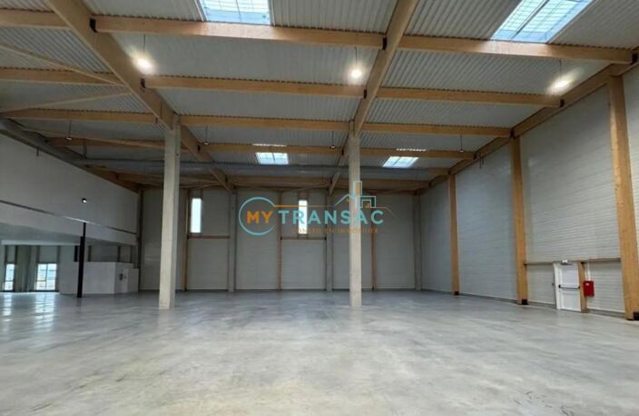 MOISSY A LOUER locaux neufs 12 000m² divisible à partir de 823m² — photo 3