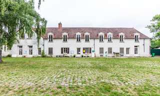 Immeuble  681 m² à vendre à Mours (95260)