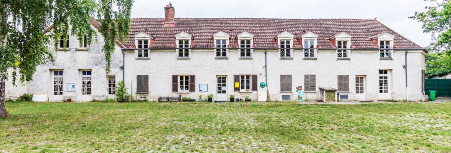 Immeuble  681 m² à vendre à Mours (95260)