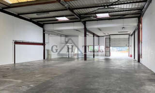 Local industriel  1044 m² à louer à Le Blanc-Mesnil (93150)