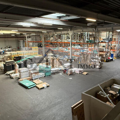 Local industriel  25334 €