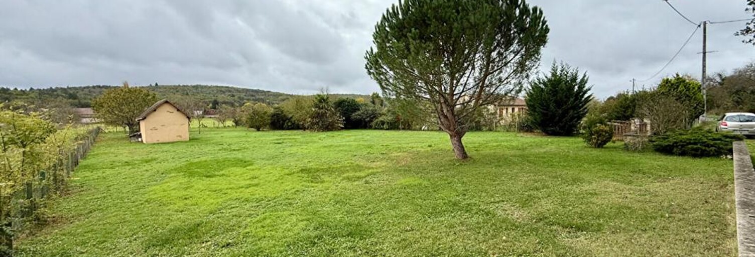Terrain  2040 m² à vendre à Cubjac-Auvézère-Val d'Ans (24640)