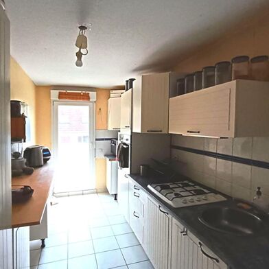 Appartement 4 pièces 226000 €