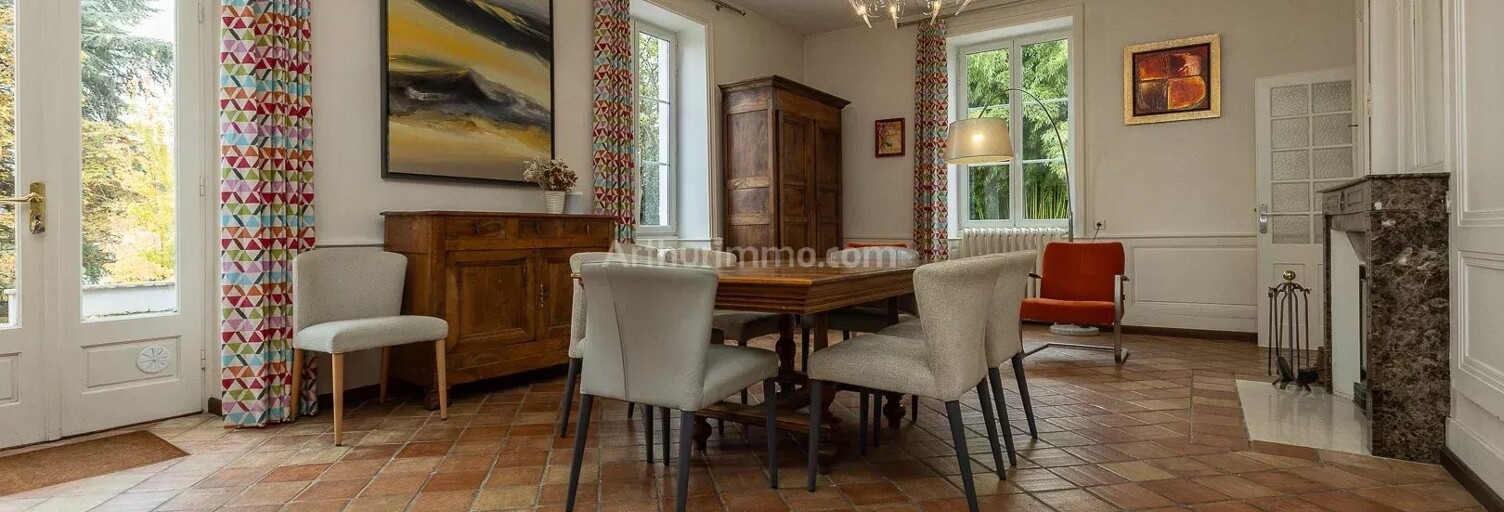 Maison 10 Pièces 240 m² à vendre à Corbelin (38630)