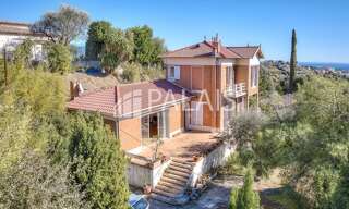 Maison 5 Pièces 136 m² à vendre à Nice (06200)