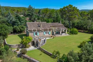Maison  890000 €