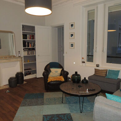 Appartement 5 pièces 941 €