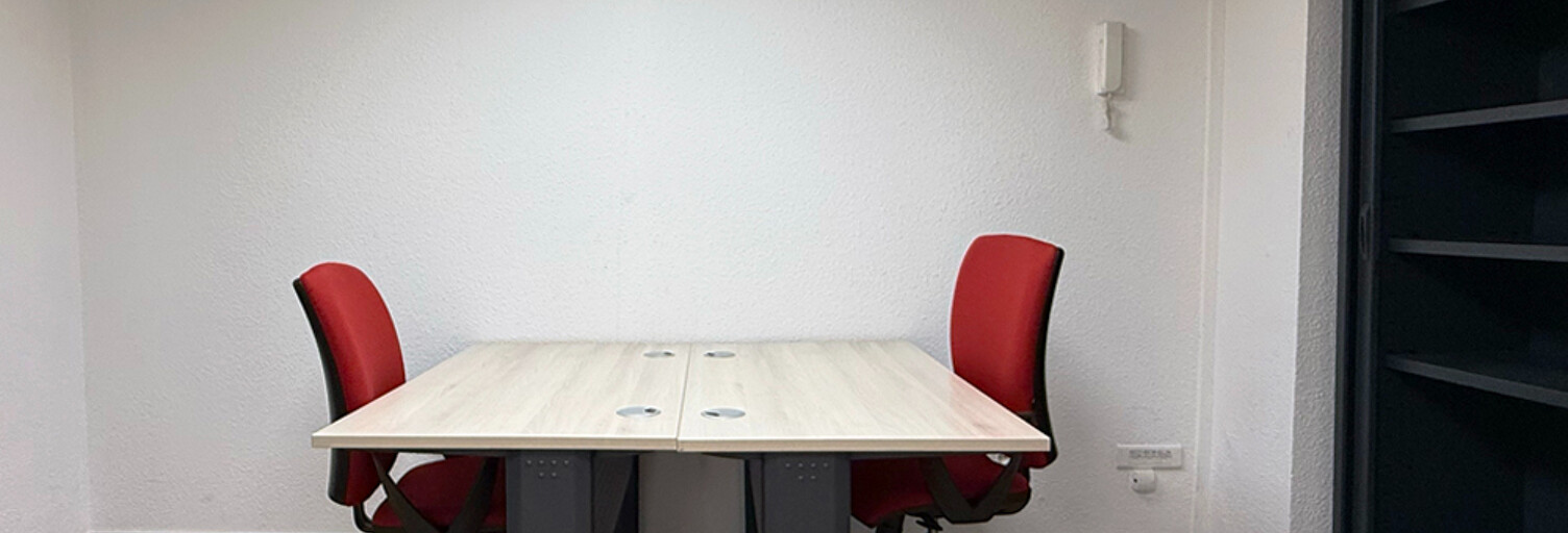 Bureau  15 m² à louer à Nice (06300)