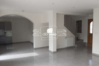 Maison 5 pièces 1233 €