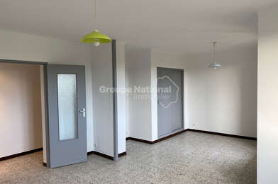 Appartement 3 pièces 790 €