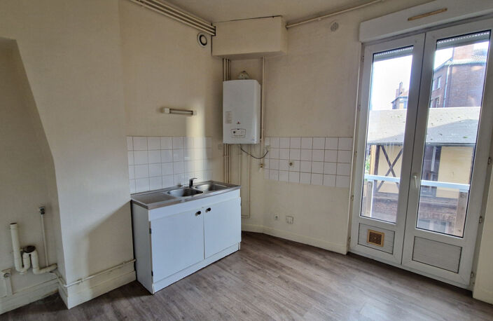 F3 74M² - ROUEN PLACE DES EMMURES — photo 4