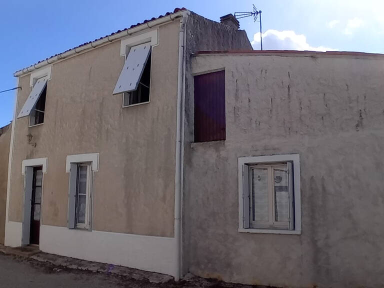 Charmante maison ancienne à rafraîchir avec terrasse, proche des commerces — photo 1