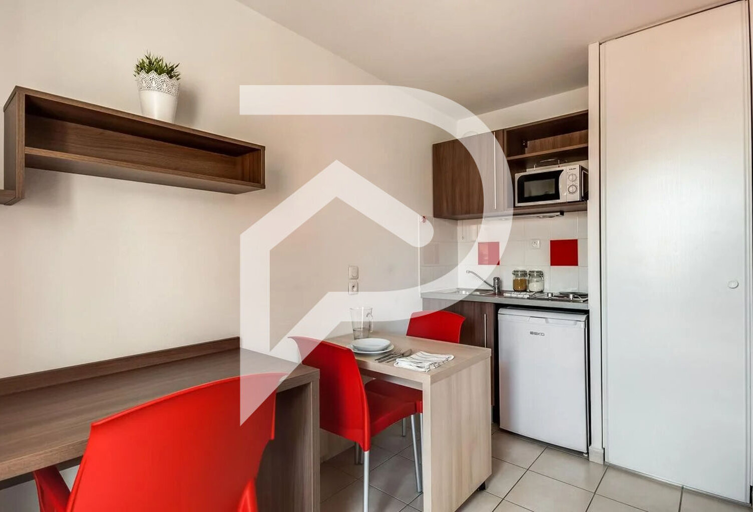 Studio meublé pour investisseur Marseille 13005 — photo 1