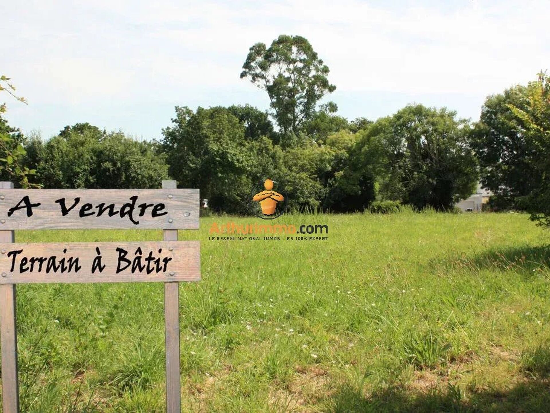 Vente Terrain 1947 m2 à Pouyastruc · 39 000 €