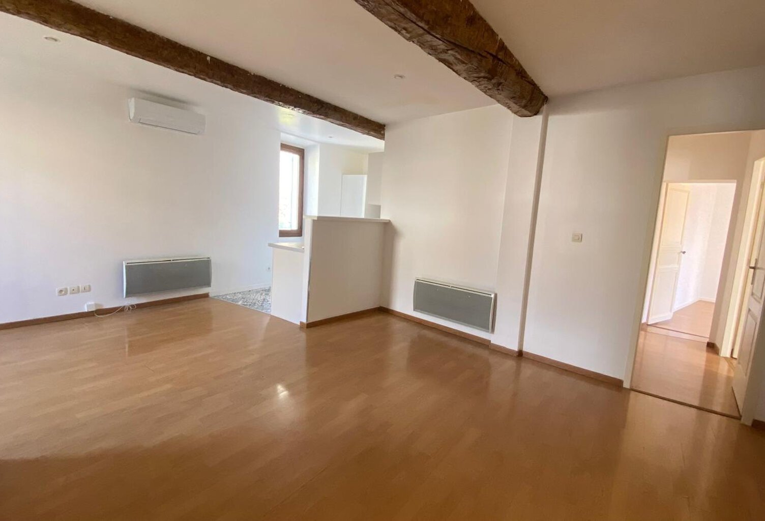 A vendre maison de village composée de deux appartements et — photo 1