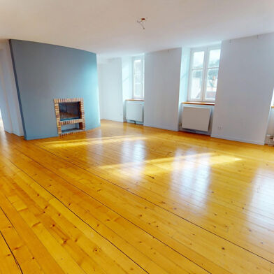 Appartement 6 pièces 371500 €