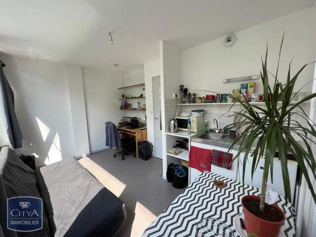 Appartement 1 pièce 16 m² à Tours — photo du bien